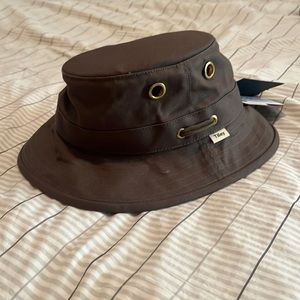 Tilley T1 Hat in Olive
